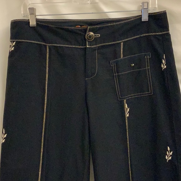 Embroidered 100% Cotton Wide-legged Cropped Pants by LA designer Burning Torch - Picture 2 of 11